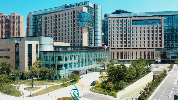 泰康同济（武汉）医院 |成都联帮医疗驰援医院供气系统建设